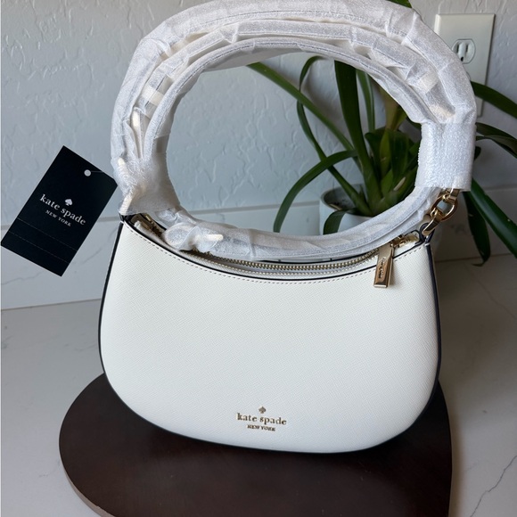 kate spade Handbags - Kate Spade Madison saffiano leather shoulder/crossbody bag with gold hardware